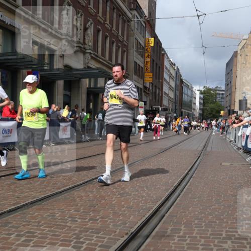 13.09.2026 - 21. swb-Marathon Bremen Strokosch-Dieckow http://msf.ph/oto/10347022 13.09.2026 11:10:24 Ziel 10002, 10148, 10163, 10247, 10422, 10461, 10462, 10547, 10719, 10768, 10911, 11047, 11283, 11298, 11300, 11309, 11327, 11335, 11465, 11513, 11583, 11736, 11756, 11846, 12183, 12227, 10002, 10169, 10361, 10362, 10706, 10719, 10791, 10890, 10963, 11080, 11382, 11725, 11732, 11933, 11957, 11982, 12117, 12207, 12227, 12293, 12454, 12550 meine-sportfotos.de