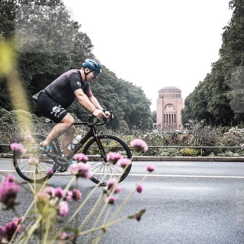 13.09.2026 - Stadtparktriathlon H.Heesch http://msf.ph/oto/10347024 13.09.2026 11:08:37 Radfahren 562, 601, 684, 697 meine-sportfotos.de