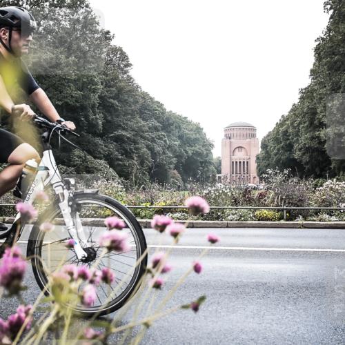 13.09.2026 - Stadtparktriathlon H.Heesch http://msf.ph/oto/10347030 13.09.2026 11:08:38 Radfahren 562, 601, 684, 697 meine-sportfotos.de