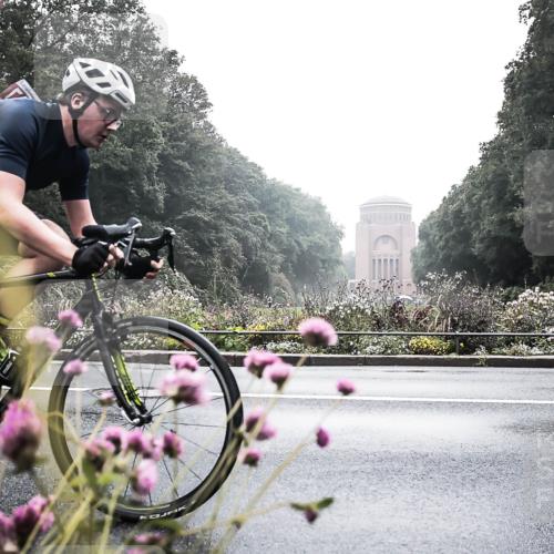 13.09.2026 - Stadtparktriathlon H.Heesch http://msf.ph/oto/10347036 13.09.2026 09:58:57 Radfahren 217, 292 meine-sportfotos.de