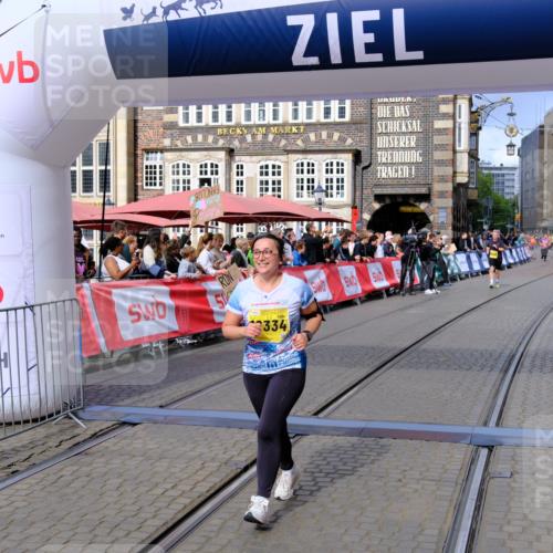 13.09.2026 - 21. swb-Marathon Bremen Tim E. http://msf.ph/oto/10347039 13.09.2026 11:17:49 Ziel 10472, 10756, 10979, 11709, 12334 meine-sportfotos.de