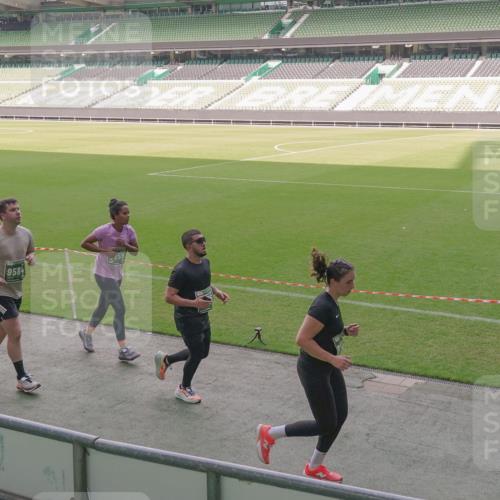 13.09.2026 - 21. swb-Marathon Bremen Michael Burmester http://msf.ph/oto/10347043 13.09.2026 13:36:13 Laufen im Stadion 444, 462, 491, 496, 590, 657, 799, 1015, 1135, 1279, 1280, 1321, 1396, 1432, 1620, 1726, 1762, 1887, 1934, 1951, 1965, 1974, 1977, 1992, 2078, 2227, 2335, 2578, 2639, 2650, 2688, 2789, 2842, 2894, 2933, 3090, 3161, 3169, 3178, 3179, 3191, 3299, 3303, 3406, 3408, 3463, 3472, 3498, 3555, 3570, 3573, 3588, 3640, 3731, 3779, 3801, 3839, 3904, 3985, 4084, 4145, 4200, 4210, 4290, 4464, 4500, 4546, 4561, 4801, 4880, 4967, 5000, 5034, 5182, 5332, 5461, 5679, 5818 meine-sportfotos.de