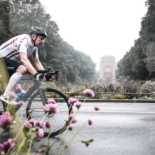13.09.2026 - Stadtparktriathlon H.Heesch http://msf.ph/oto/10347052 13.09.2026 09:59:09 Radfahren 220, 234, 293, 339 meine-sportfotos.de