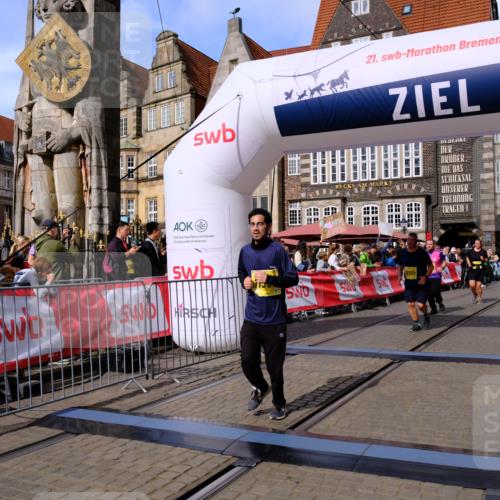 13.09.2026 - 21. swb-Marathon Bremen Tim E. http://msf.ph/oto/10347120 13.09.2026 11:18:06 Ziel 10137, 10756, 11367, 11932, 12023, 12226, 12292, 12321, 12373 meine-sportfotos.de