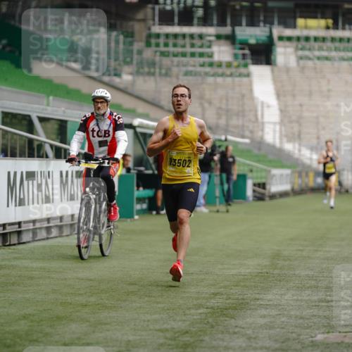 13.09.2026 - 21. swb-Marathon Bremen Michael Burmester http://msf.ph/oto/10347123 13.09.2026 10:14:40 Laufen im Stadion 13525 meine-sportfotos.de