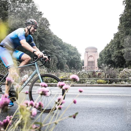 13.09.2026 - Stadtparktriathlon H.Heesch http://msf.ph/oto/10347152 13.09.2026 11:09:46 Radfahren 703 meine-sportfotos.de