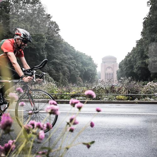 13.09.2026 - Stadtparktriathlon H.Heesch http://msf.ph/oto/10347153 13.09.2026 10:01:15 Radfahren 236, 271 meine-sportfotos.de