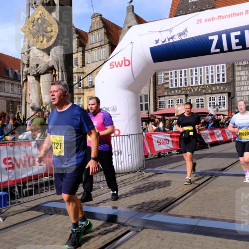 13.09.2026 - 21. swb-Marathon Bremen Tim E. http://msf.ph/oto/10347167 13.09.2026 11:18:10 Ziel 10137, 10713, 11367, 11932, 12023, 12226, 12292, 12321, 12373 meine-sportfotos.de