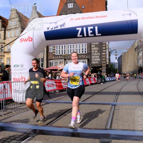 13.09.2026 - 21. swb-Marathon Bremen Tim E. http://msf.ph/oto/10347180 13.09.2026 11:18:11 Ziel 10137, 10713, 11367, 11482, 11932, 12023, 12226, 12321, 12373 meine-sportfotos.de