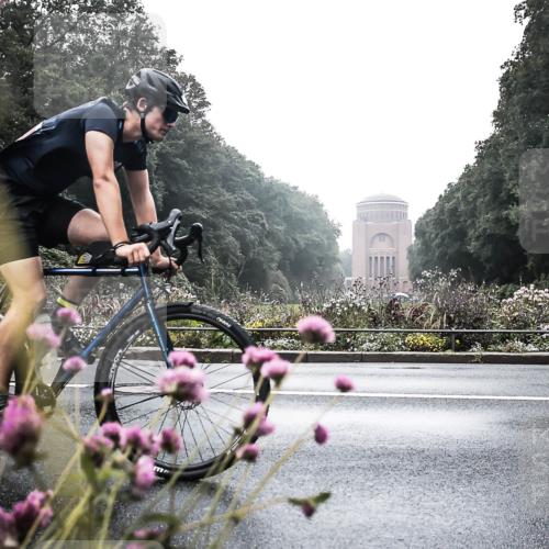 13.09.2026 - Stadtparktriathlon H.Heesch http://msf.ph/oto/10347184 13.09.2026 10:01:45 Radfahren 226, 338 meine-sportfotos.de