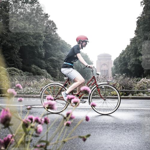 13.09.2026 - Stadtparktriathlon H.Heesch http://msf.ph/oto/10347200 13.09.2026 10:01:55 Radfahren 218, 251, 275, 308, 317, 323 meine-sportfotos.de