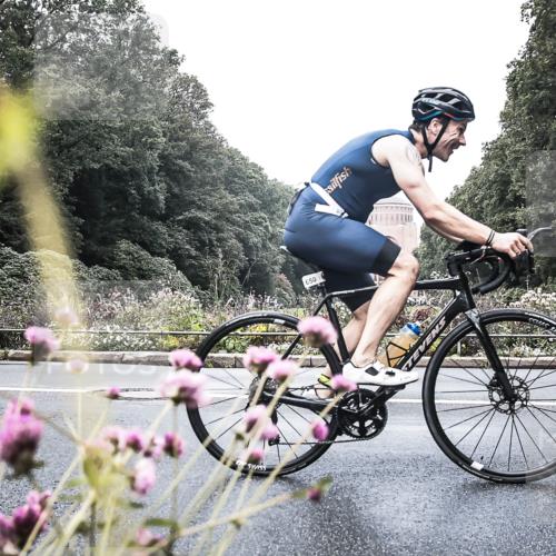 13.09.2026 - Stadtparktriathlon H.Heesch http://msf.ph/oto/10347203 13.09.2026 11:10:31 Radfahren 524, 610, 690, 1799 meine-sportfotos.de