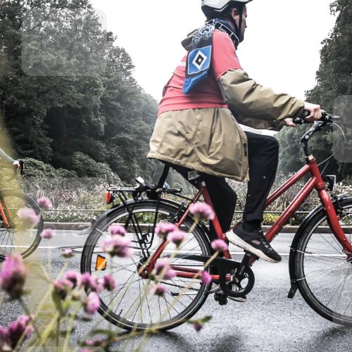 13.09.2026 - Stadtparktriathlon H.Heesch http://msf.ph/oto/10347209 13.09.2026 10:01:56 Radfahren 218, 243, 251, 275, 308, 317, 323 meine-sportfotos.de