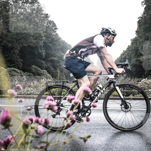 13.09.2026 - Stadtparktriathlon H.Heesch http://msf.ph/oto/10347218 13.09.2026 10:01:58 Radfahren 218, 243, 275, 286, 308, 317, 323 meine-sportfotos.de