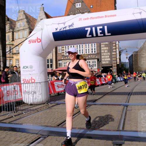13.09.2026 - 21. swb-Marathon Bremen Tim E. http://msf.ph/oto/10347248 13.09.2026 11:18:19 Ziel 10137, 10713, 11482, 11808, 11829, 11943, 12023, 12321, 12373 meine-sportfotos.de