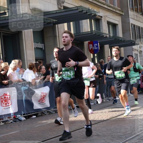 13.09.2026 - 21. swb-Marathon Bremen Strokosch-Dieckow http://msf.ph/oto/10347260 13.09.2026 13:30:38 Ziel 244, 1189, 1479, 1533, 1771, 1841, 1941, 2513, 2802, 2902, 2985, 3360, 3800, 4251, 4647, 4920, 5600, 5681, 5802, 5822, 5846, 5900, 6307, 6343, 6419, 6732, 7012, 7198, 7359, 7637, 7760, 7798, 7882, 8382, 8543, 8616, 9274, 9290, 9507, 9653, 9767, 9937, 9958, 9962, 9976, 13090, 13152, 13215, 625, 800, 834, 1067, 1926, 2265, 2369, 2452, 2723, 2900, 3163, 3164, 3425, 4058, 4206, 4332, 4342, 4415, 4425, 4748, 4757, 5506, 5551, 7821, 8090, 8169, 8314, 8494 meine-sportfotos.de