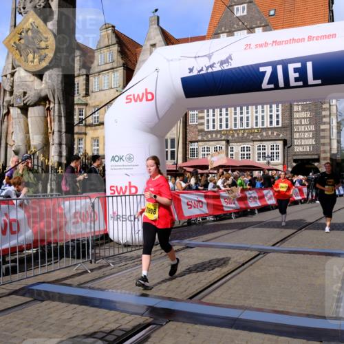 13.09.2026 - 21. swb-Marathon Bremen Tim E. http://msf.ph/oto/10347267 13.09.2026 11:18:22 Ziel 10191, 10459, 10513, 10713, 11482, 11808, 11829, 11943, 12023, 12177, 12178, 12373 meine-sportfotos.de