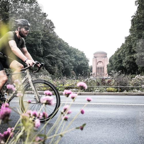 13.09.2026 - Stadtparktriathlon H.Heesch http://msf.ph/oto/10347277 13.09.2026 11:11:31 Radfahren 596, 655, 666 meine-sportfotos.de