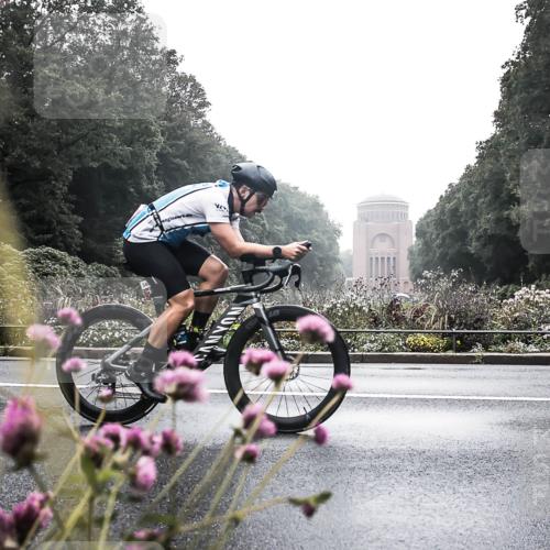13.09.2026 - Stadtparktriathlon H.Heesch http://msf.ph/oto/10347294 13.09.2026 10:02:34 Radfahren 211, 263, 313, 326, 340 meine-sportfotos.de