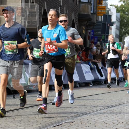 13.09.2026 - 21. swb-Marathon Bremen Strokosch-Dieckow http://msf.ph/oto/10347304 13.09.2026 13:28:21 Ziel 488, 1343, 1456, 3480, 3576, 4106, 4133, 4265, 5360, 5462, 6468, 6522, 7926, 8188, 8656, 9067, 9145, 9167, 9168, 9543, 9881, 13069, 1239, 1380, 2764, 3028, 3294, 4250, 5683, 6914, 6957, 8429, 8483, 8570, 9064, 9549 meine-sportfotos.de
