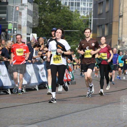 13.09.2026 - 21. swb-Marathon Bremen Strokosch-Dieckow http://msf.ph/oto/10347319 13.09.2026 10:53:28 Ziel 10284, 10448, 10585, 10714, 10863, 11012, 11238, 11282, 11575, 11766, 12040, 12170, 12275, 12369, 12398, 12461, 10141, 10174, 10222, 10227, 10478, 10479, 10626, 10838, 10845, 10905, 11242, 11446, 11502, 11800, 12119, 12331, 12341, 13597 meine-sportfotos.de