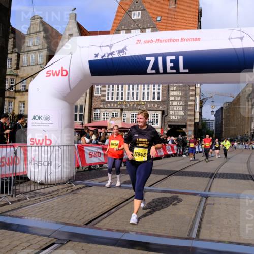 13.09.2026 - 21. swb-Marathon Bremen Tim E. http://msf.ph/oto/10347342 13.09.2026 11:18:24 Ziel 10191, 10192, 10459, 10513, 10713, 11482, 11808, 11829, 11943, 12177, 12178 meine-sportfotos.de