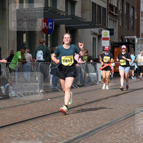13.09.2026 - 21. swb-Marathon Bremen Strokosch-Dieckow http://msf.ph/oto/10347348 13.09.2026 11:10:35 Ziel 10148, 10163, 10461, 10462, 10527, 10547, 10653, 10792, 10841, 10911, 11043, 11047, 11237, 11309, 11327, 11335, 11465, 11483, 11513, 11583, 11691, 11756, 11846, 11993, 12401, 10002, 10169, 10247, 10361, 10362, 10422, 10706, 10719, 10768, 10791, 10890, 11080, 11283, 11298, 11300, 11309, 11382, 11583, 11725, 11736, 11957, 11982, 12183, 12227, 12454, 12550 meine-sportfotos.de