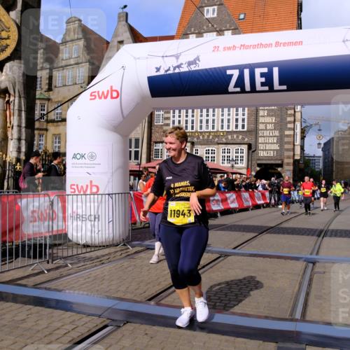 13.09.2026 - 21. swb-Marathon Bremen Tim E. http://msf.ph/oto/10347378 13.09.2026 11:18:25 Ziel 10191, 10192, 10459, 10513, 10713, 11482, 11808, 11829, 11943, 12177, 12178 meine-sportfotos.de