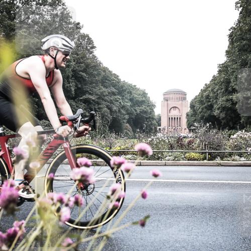 13.09.2026 - Stadtparktriathlon H.Heesch http://msf.ph/oto/10347390 13.09.2026 11:12:46 Radfahren 597, 653, 702 meine-sportfotos.de