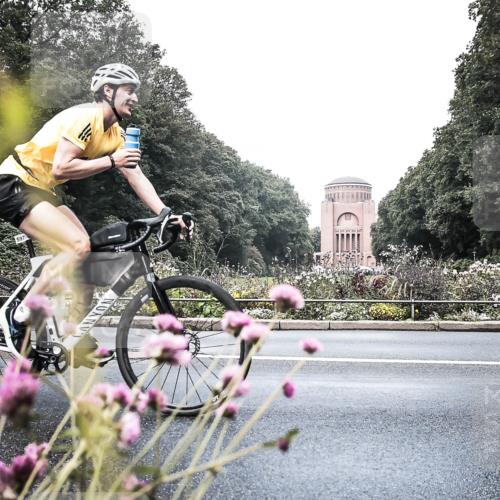 13.09.2026 - Stadtparktriathlon H.Heesch http://msf.ph/oto/10347393 13.09.2026 11:12:49 Radfahren 597, 702 meine-sportfotos.de
