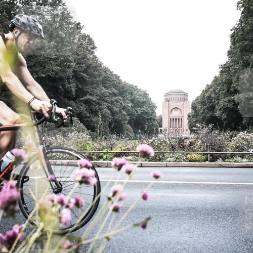 13.09.2026 - Stadtparktriathlon H.Heesch http://msf.ph/oto/10347398 13.09.2026 11:12:59 Radfahren 561, 636 meine-sportfotos.de
