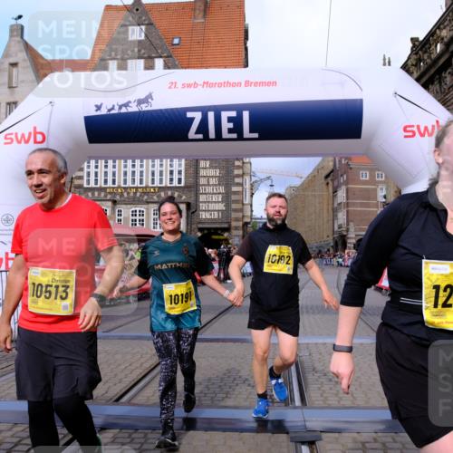 13.09.2026 - 21. swb-Marathon Bremen Tim E. http://msf.ph/oto/10347405 13.09.2026 11:18:32 Ziel 10191, 10192, 10459, 10513, 10651, 11808, 11829, 11943, 12177, 12178 meine-sportfotos.de