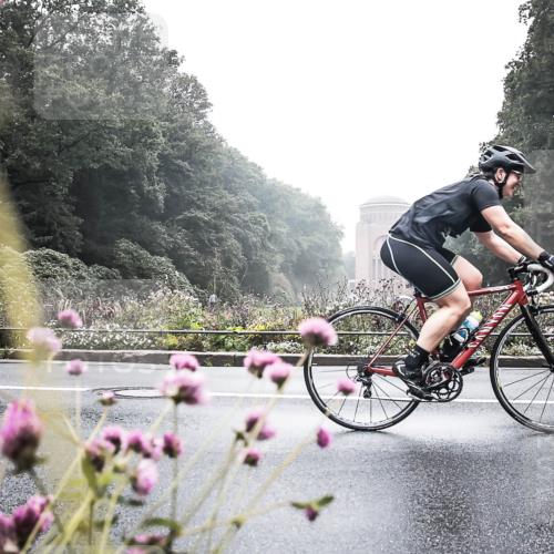 13.09.2026 - Stadtparktriathlon H.Heesch http://msf.ph/oto/10347408 13.09.2026 10:04:12 Radfahren 297, 305 meine-sportfotos.de