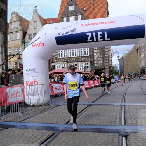 13.09.2026 - 21. swb-Marathon Bremen Tim E. http://msf.ph/oto/10347421 13.09.2026 11:18:40 Ziel 10176, 10191, 10192, 10459, 10513, 10535, 10651, 10895, 12177, 12178 meine-sportfotos.de