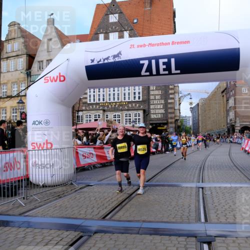 13.09.2026 - 21. swb-Marathon Bremen Tim E. http://msf.ph/oto/10347461 13.09.2026 11:18:43 Ziel 10176, 10192, 10194, 10535, 10600, 10651, 10895, 10899 meine-sportfotos.de