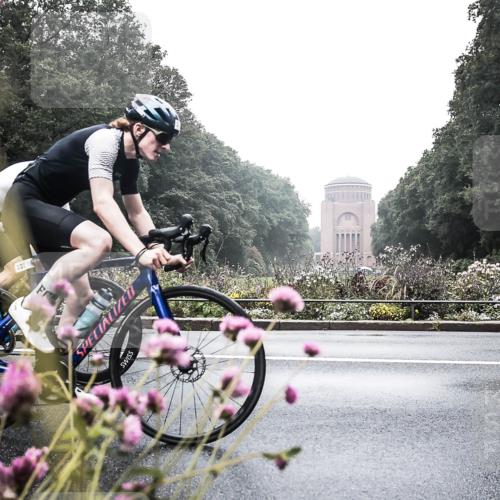 13.09.2026 - Stadtparktriathlon H.Heesch http://msf.ph/oto/10347462 13.09.2026 10:05:14 Radfahren 213, 281, 300, 333 meine-sportfotos.de