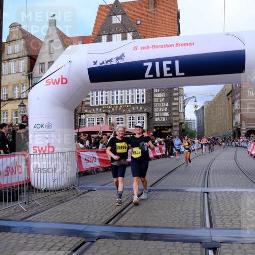 13.09.2026 - 21. swb-Marathon Bremen Tim E. http://msf.ph/oto/10347481 13.09.2026 11:18:43 Ziel 10176, 10192, 10194, 10535, 10600, 10651, 10895, 10899 meine-sportfotos.de
