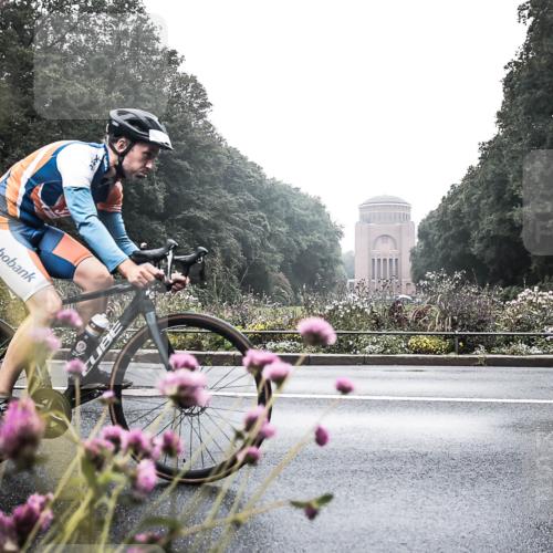 13.09.2026 - Stadtparktriathlon H.Heesch http://msf.ph/oto/10347496 13.09.2026 10:05:41 Radfahren 321 meine-sportfotos.de