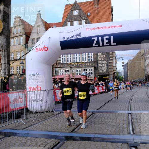 13.09.2026 - 21. swb-Marathon Bremen Tim E. http://msf.ph/oto/10347516 13.09.2026 11:18:43 Ziel 10176, 10192, 10194, 10535, 10600, 10651, 10895, 10899 meine-sportfotos.de