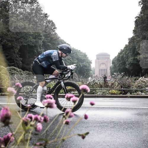13.09.2026 - Stadtparktriathlon H.Heesch http://msf.ph/oto/10347517 13.09.2026 10:06:35 Radfahren 234, 283 meine-sportfotos.de