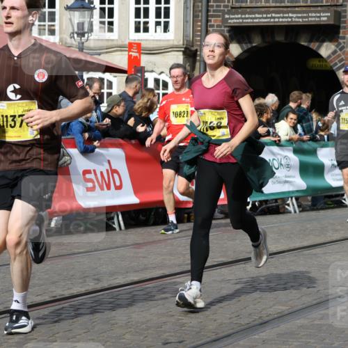 13.09.2026 - 21. swb-Marathon Bremen Strokosch-Dieckow http://msf.ph/oto/10347523 13.09.2026 10:53:35 Ziel 10284, 10448, 10585, 10757, 10780, 11012, 11168, 11379, 12040, 12170, 12275, 12398, 12461, 10141, 10174, 10227, 10478, 10684, 10685, 10838, 10905, 11489, 11502, 11596, 11950, 12331, 12341, 12405, 12492, 12515, 13597 meine-sportfotos.de