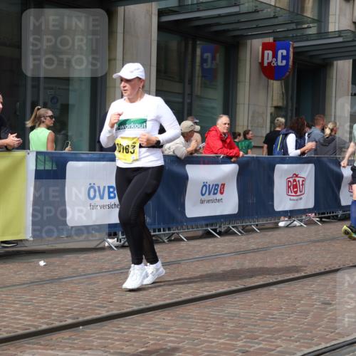 13.09.2026 - 21. swb-Marathon Bremen Strokosch-Dieckow http://msf.ph/oto/10347538 13.09.2026 11:10:45 Ziel 10148, 10163, 10313, 10527, 10547, 10611, 10644, 10653, 10792, 10841, 11043, 11062, 11141, 11237, 11335, 11465, 11483, 11679, 11691, 11756, 11993, 12396, 12401, 12507, 10002, 10247, 10422, 10461, 10462, 10719, 10768, 10791, 10911, 11047, 11283, 11298, 11300, 11309, 11327, 11465, 11513, 11583, 11736, 11846, 11982, 12183, 12227, 12454 meine-sportfotos.de