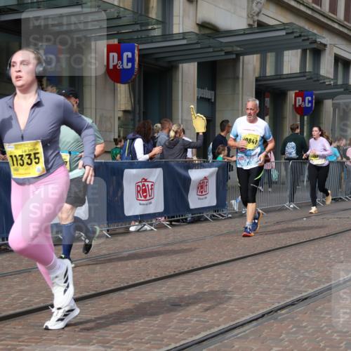 13.09.2026 - 21. swb-Marathon Bremen Strokosch-Dieckow http://msf.ph/oto/10347563 13.09.2026 11:10:46 Ziel 10148, 10163, 10313, 10419, 10527, 10547, 10611, 10644, 10653, 10792, 10841, 11043, 11062, 11141, 11237, 11335, 11483, 11679, 11691, 11745, 11756, 11993, 12396, 12401, 12507, 10002, 10247, 10422, 10461, 10462, 10719, 10768, 10791, 10911, 11047, 11283, 11298, 11300, 11309, 11327, 11335, 11465, 11513, 11583, 11736, 11846, 11982, 12183, 12227, 12454 meine-sportfotos.de