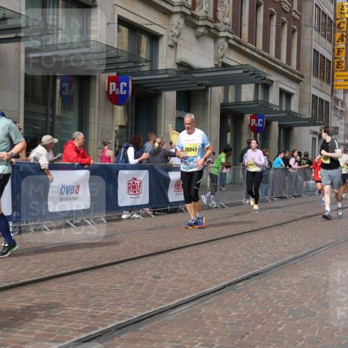 13.09.2026 - 21. swb-Marathon Bremen Strokosch-Dieckow http://msf.ph/oto/10347574 13.09.2026 11:10:47 Ziel 10148, 10163, 10313, 10419, 10527, 10547, 10611, 10644, 10653, 10792, 10841, 11043, 11062, 11141, 11231, 11237, 11483, 11679, 11691, 11745, 11756, 11993, 12148, 12396, 12401, 12507, 10002, 10148, 10247, 10422, 10461, 10462, 10719, 10768, 10791, 10911, 11047, 11283, 11298, 11300, 11309, 11327, 11335, 11465, 11513, 11583, 11736, 11756, 11846, 11982, 12183, 12227, 12454 meine-sportfotos.de