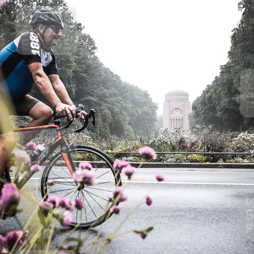 13.09.2026 - Stadtparktriathlon H.Heesch http://msf.ph/oto/10347617 13.09.2026 10:08:58 Radfahren 224, 236, 244, 327 meine-sportfotos.de