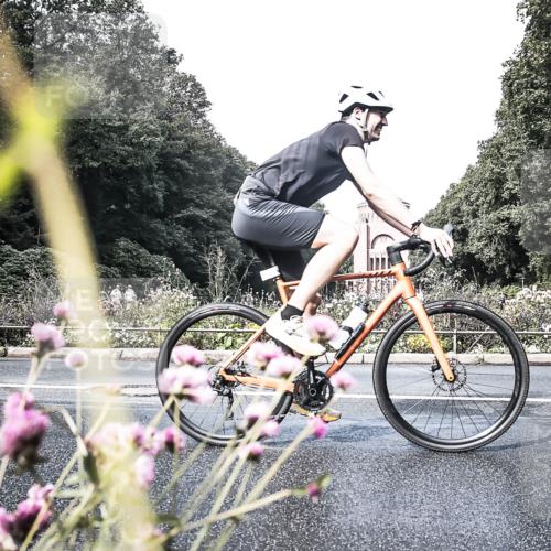 13.09.2026 - Stadtparktriathlon H.Heesch http://msf.ph/oto/10347642 13.09.2026 11:16:39 Radfahren 662, 663 meine-sportfotos.de