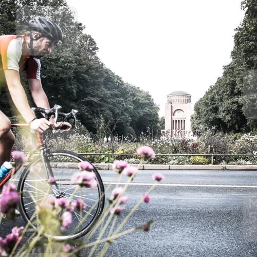 13.09.2026 - Stadtparktriathlon H.Heesch http://msf.ph/oto/10347659 13.09.2026 11:16:57 Radfahren 684, 735 meine-sportfotos.de