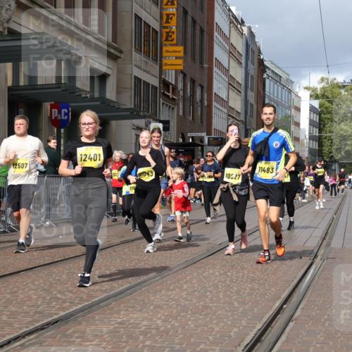 13.09.2026 - 21. swb-Marathon Bremen Strokosch-Dieckow http://msf.ph/oto/10347700 13.09.2026 11:10:52 Ziel 10313, 10419, 10527, 10611, 10644, 10653, 10841, 11062, 11141, 11231, 11237, 11458, 11483, 11679, 11691, 11745, 11993, 12148, 12396, 12401, 12507, 10148, 10163, 10247, 10422, 10461, 10462, 10547, 10768, 10792, 10911, 11043, 11047, 11283, 11298, 11300, 11309, 11327, 11335, 11465, 11513, 11583, 11736, 11756, 11846, 12183 meine-sportfotos.de