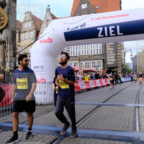 13.09.2026 - 21. swb-Marathon Bremen Tim E. http://msf.ph/oto/10347705 13.09.2026 11:18:55 Ziel 10176, 10194, 10264, 10568, 10600, 10899, 10997, 11443, 12371, 12422, 12561 meine-sportfotos.de
