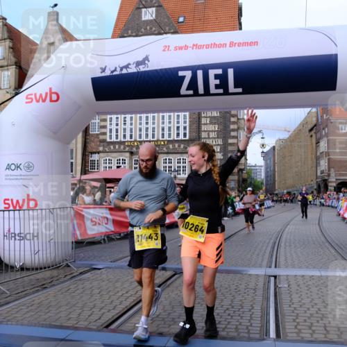 13.09.2026 - 21. swb-Marathon Bremen Tim E. http://msf.ph/oto/10347749 13.09.2026 11:19:03 Ziel 10005, 10264, 10344, 10568, 10997, 11443, 11629, 11794, 12090, 12371, 12422, 12561 meine-sportfotos.de
